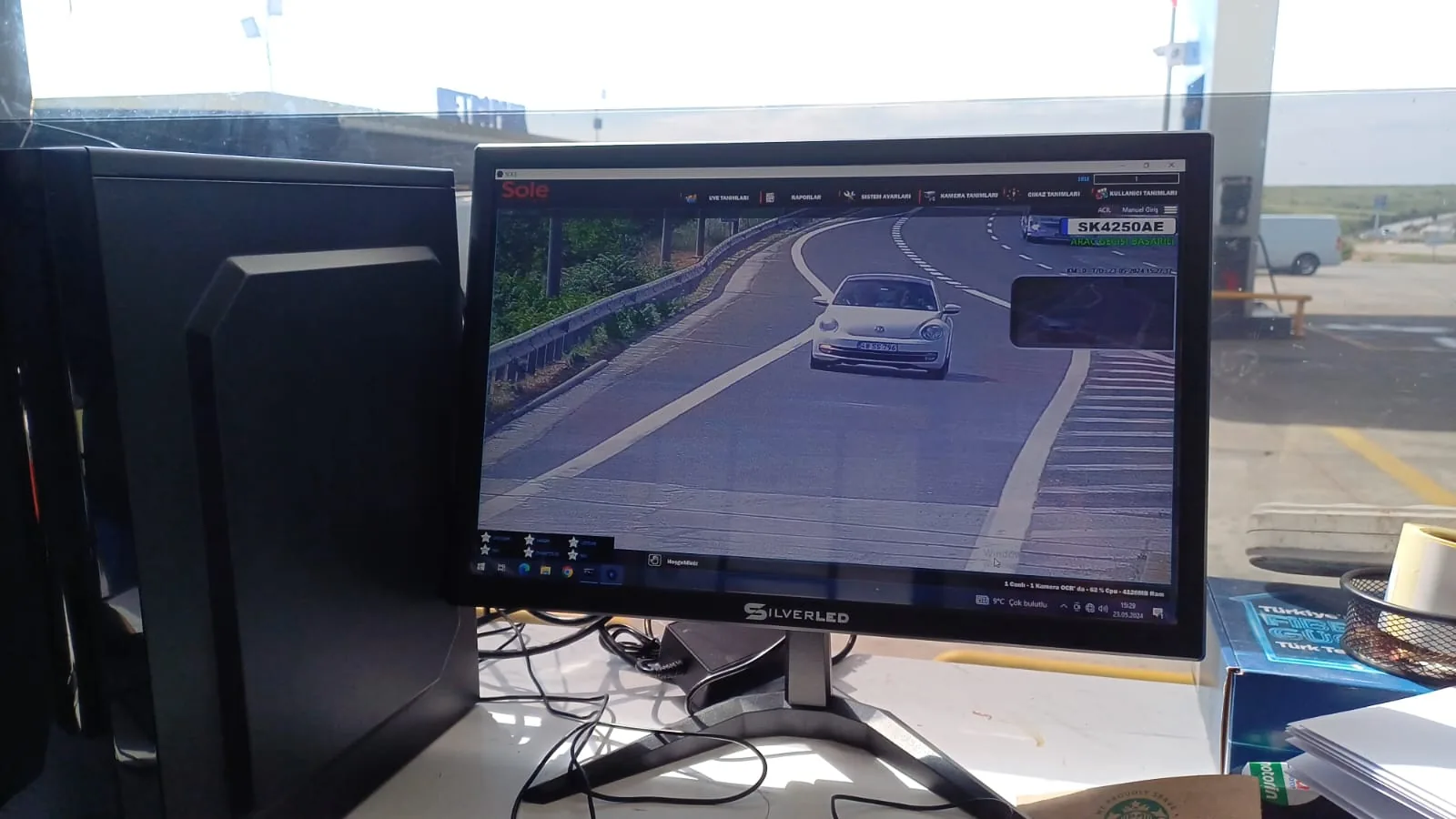 Kablosuz plaka tanıma yazılımı gündüz araç geçişi ekranı