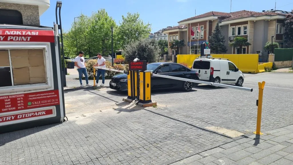 Country Otopark bariyer ve ücret tarifesi